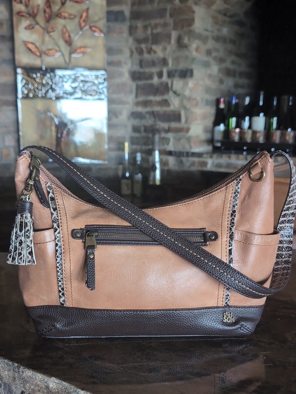 The Sak Multi Pocket Kendra Caramel And Tobacco Leather Hobo Shoulder Bag